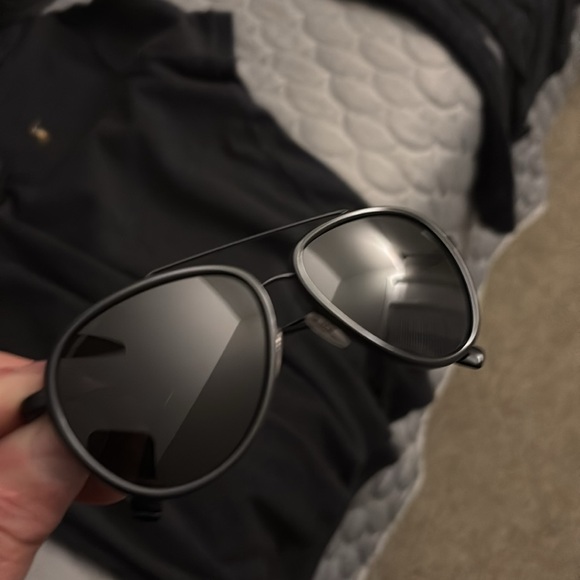 Unisex Burberry Aviator Sunglasses - Picture 4 of 4